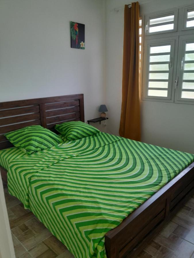 Kami Lodge F3 Jacuzzi Riviere-Salee Bagian luar foto