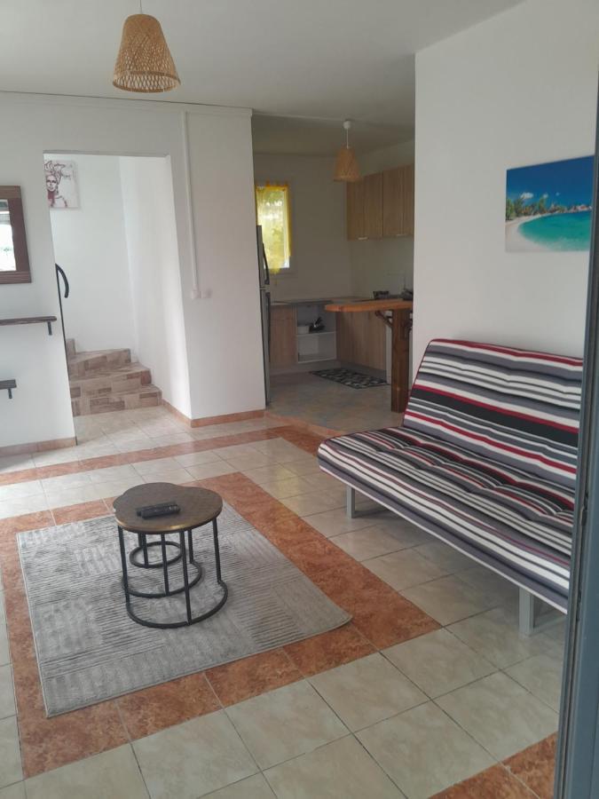 Kami Lodge F3 Jacuzzi Riviere-Salee Bagian luar foto