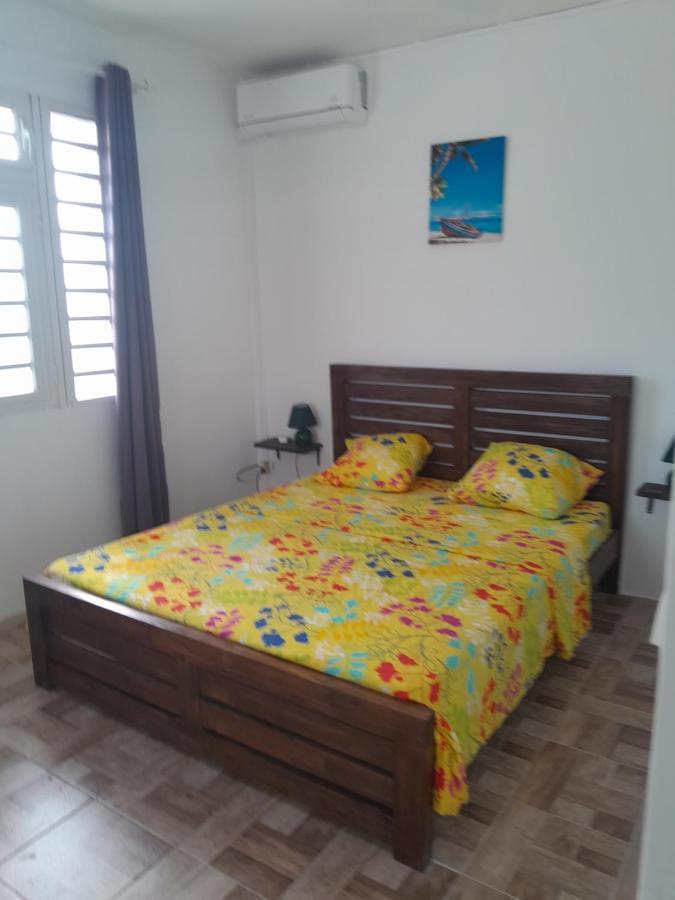 Kami Lodge F3 Jacuzzi Riviere-Salee Bagian luar foto