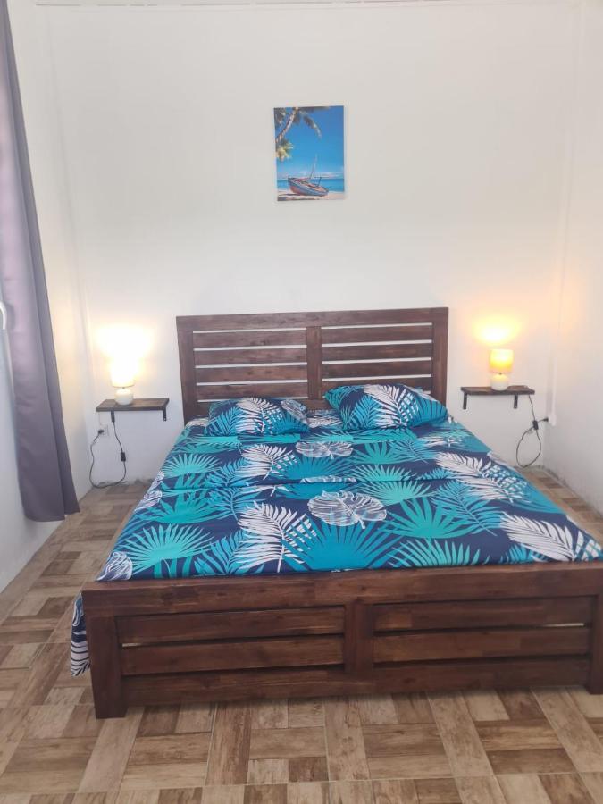 Kami Lodge F3 Jacuzzi Riviere-Salee Bagian luar foto